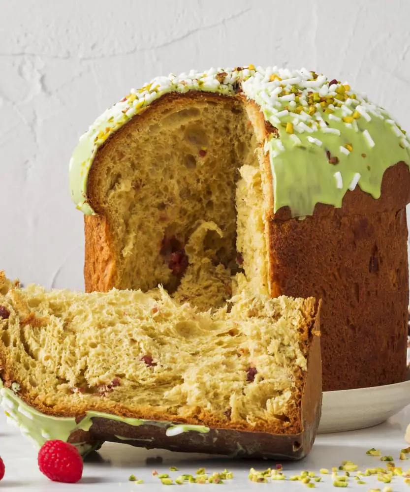 Foto Panettone artigianale Pistacchio e Lamponi 
