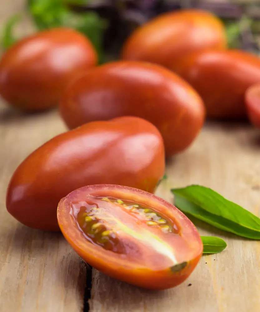 Foto Pomodori insalatari lunghi 