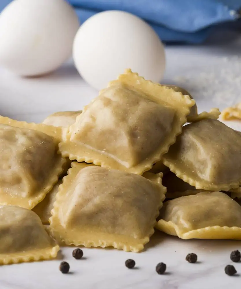 Foto Ravioli cacio e pepe BIO 