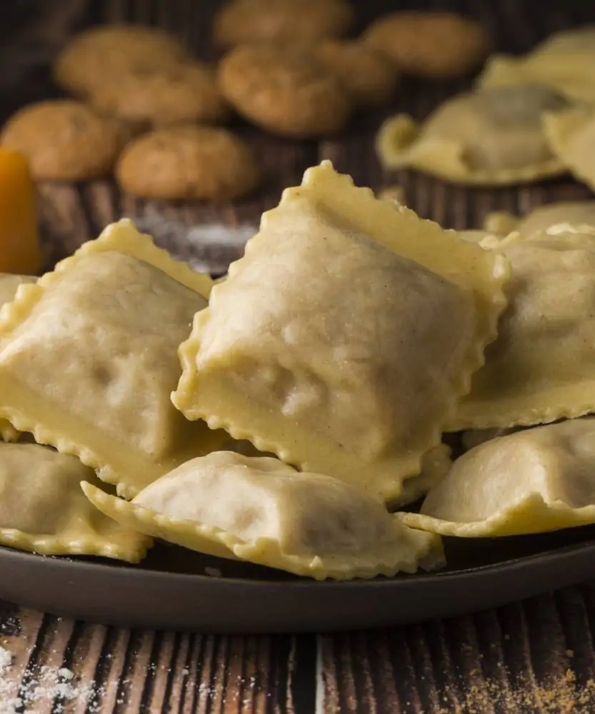 Foto Ravioli con zucca, pecorino e amaretti BIO 