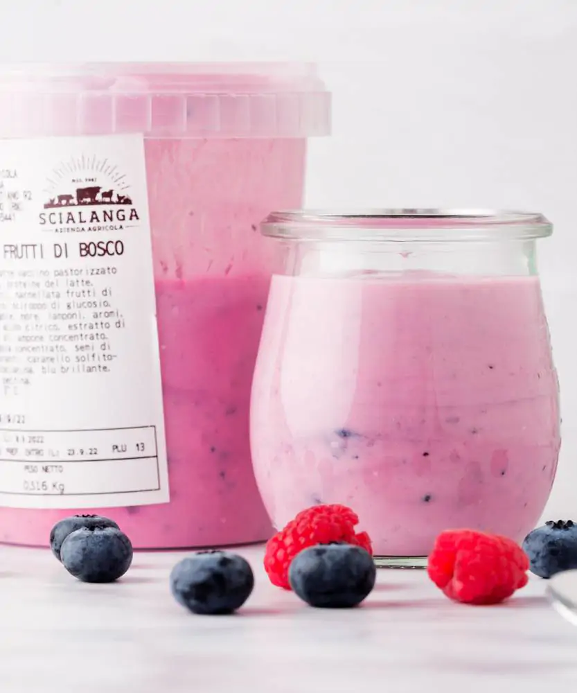 Foto Yogurt di mucca ai frutti di bosco Vasetto da 500g