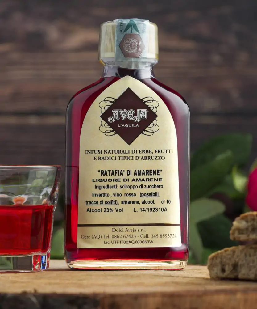 Foto Liquore ratafià di amarene 