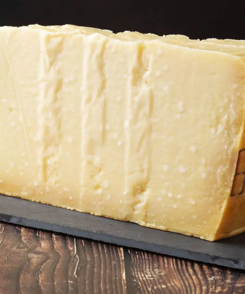 Foto Parmigiano Reggiano DOP oltre 24 mesi 